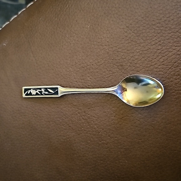 Vintage Floral Guilloce Collector's Spoon - Picture 3 of 6